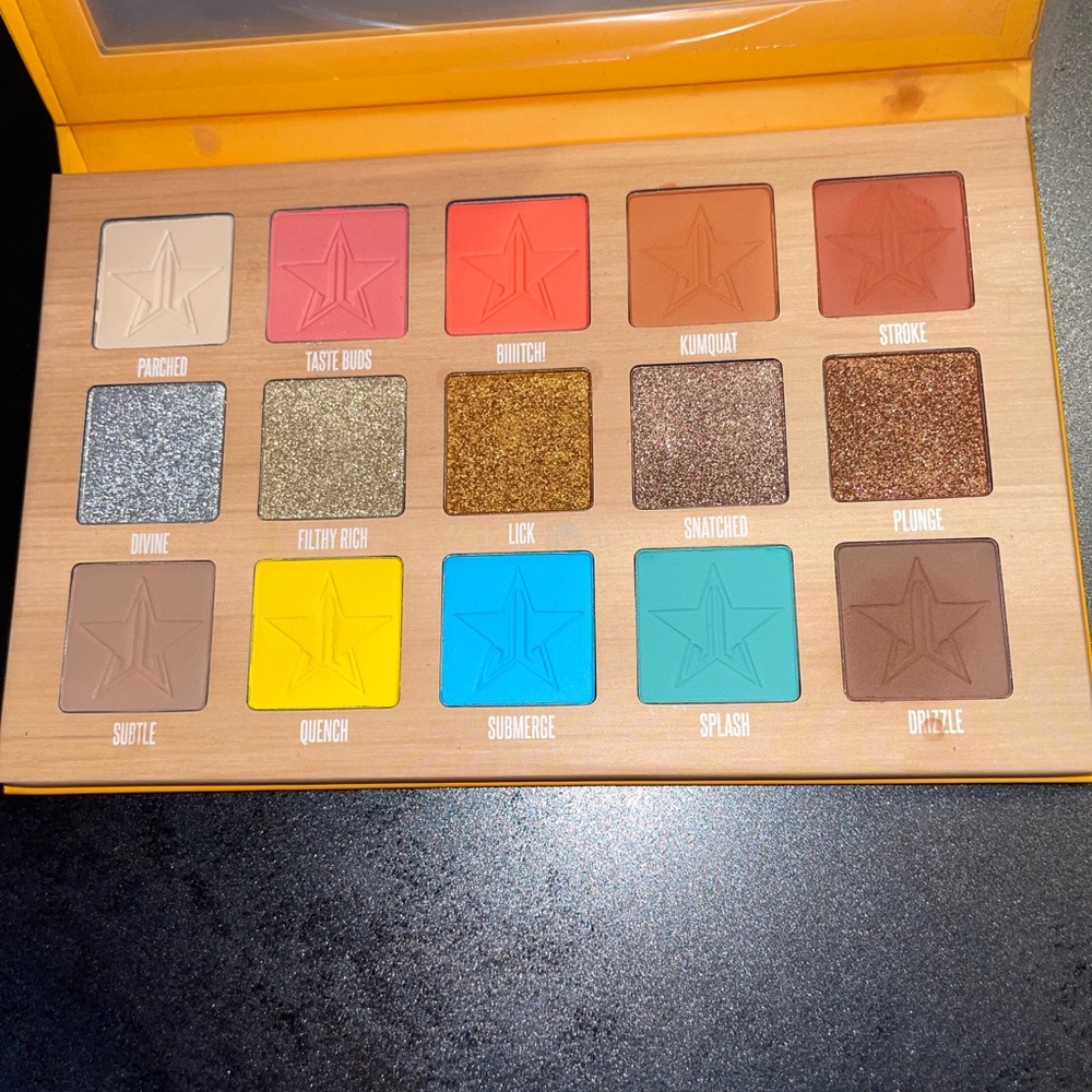 Thirsty Eyeshadow Palette- JS